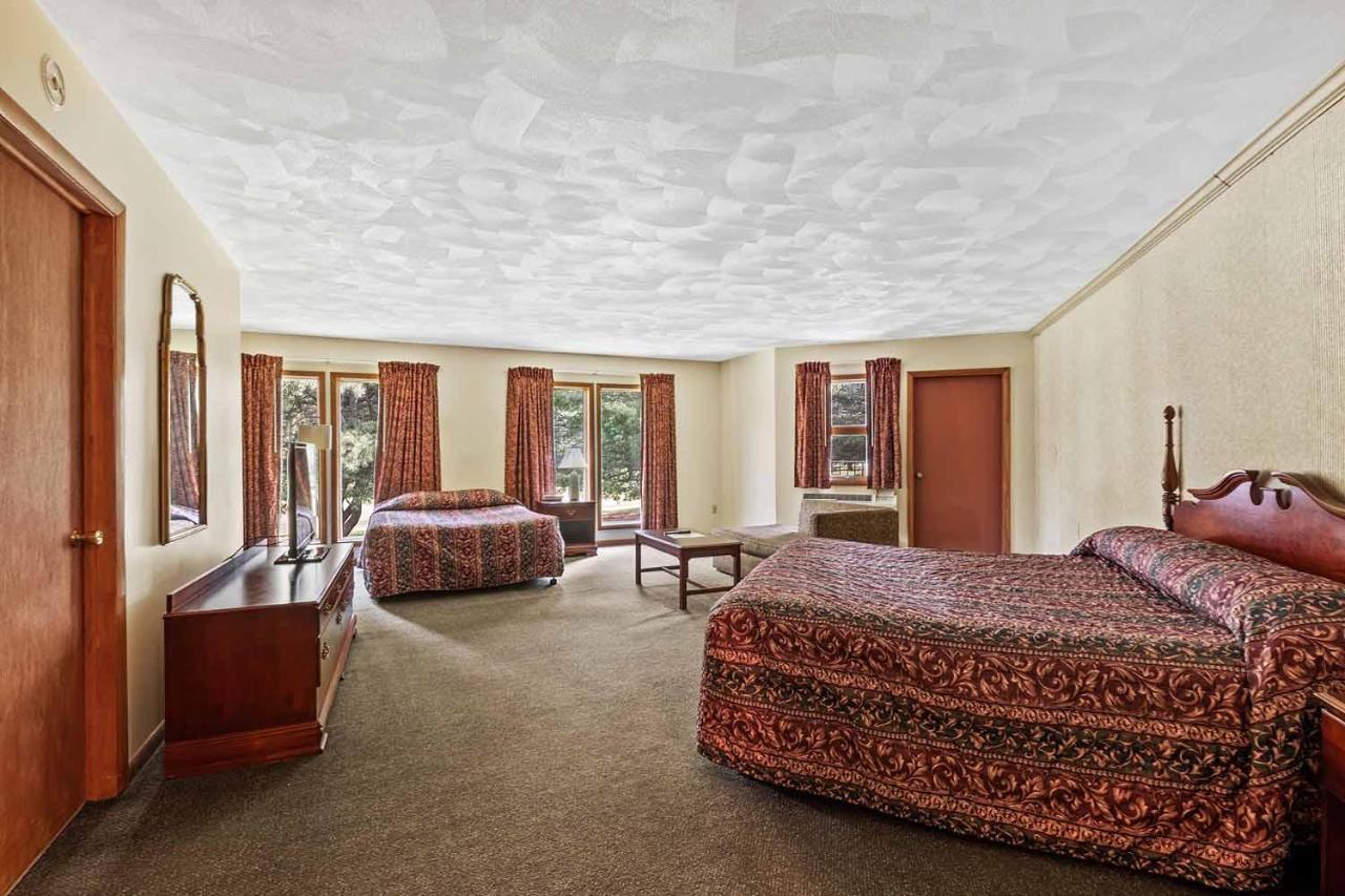 Shadowbrook Resort Tunkhannock Esterno foto